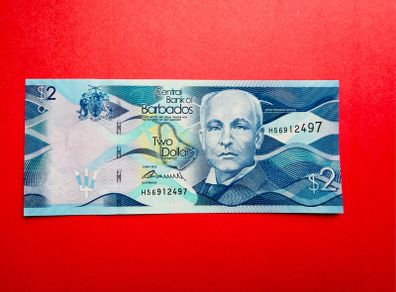 Barbados   2. Dollar.  2013  Pick  73a . ( Uncirculated )