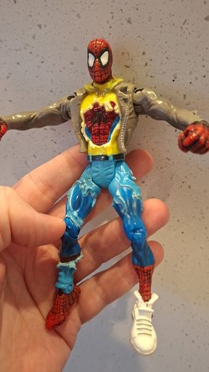 Vintage Rare 1998 Marvel Figures x9