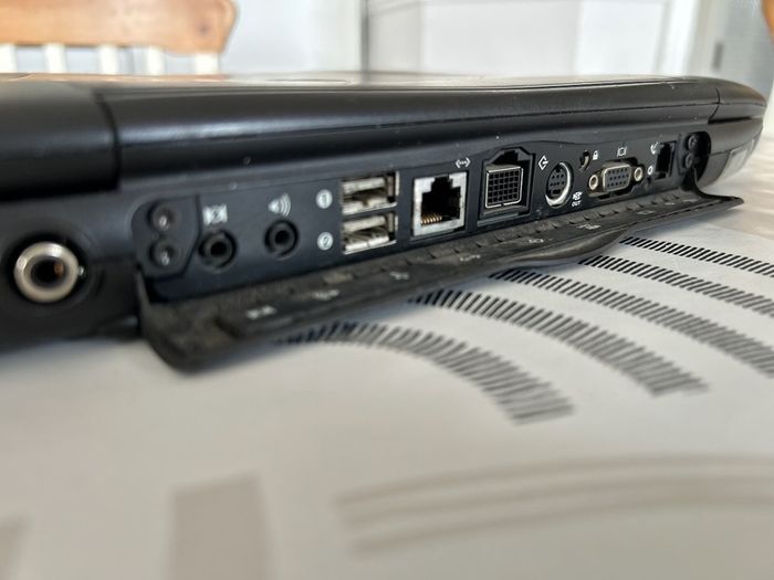 Apple PowerBook G3 333 (Bronze KB/Lombard)
