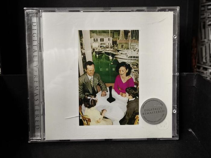 Led Zeppelin ! Presence ! CD ! Digitally Remastered !