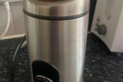 Spice grinder