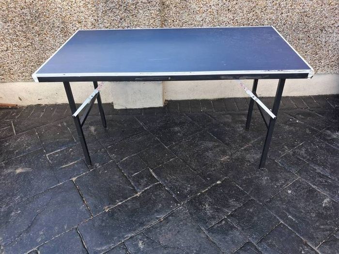 Large folding table
