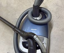 Miele Model S5980 motorised head vacuum cleaner