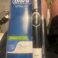 Oral B electric toothbrush