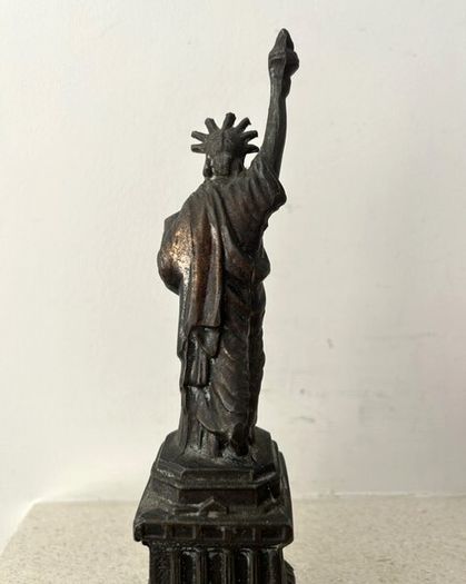 Vintage A.C. Rehberger Chicago Statue of Liberty