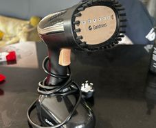 Hand steamer