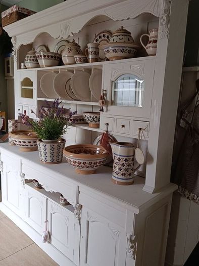 solid kitchen dresser delivery arranged