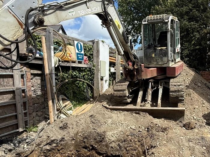 Takeuchi 8 Tonne split boom excavator