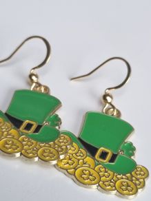 St Patrick earring hat green gold