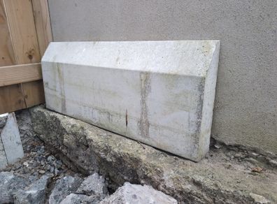 concrete kerbs
