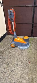 Floor polisher