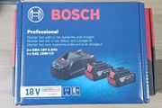 Bosch Professional Starter Set ( 2 x 5Ah Coolpack amp share battery's &amp; 1 x 8amp fast charger