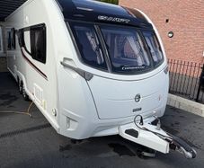 Swift conqueror 650 island bed caravan