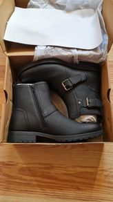 mens Black  boots. New in box