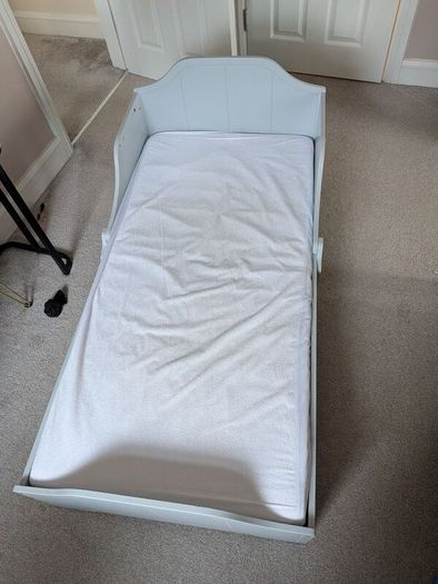 Child's bed