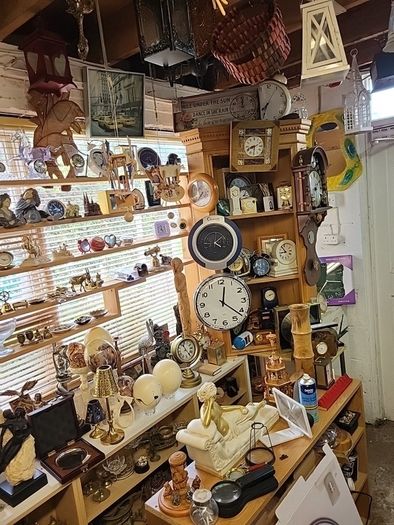 Clock picture frame