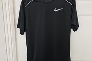 Genuine mens nike miler tshirt