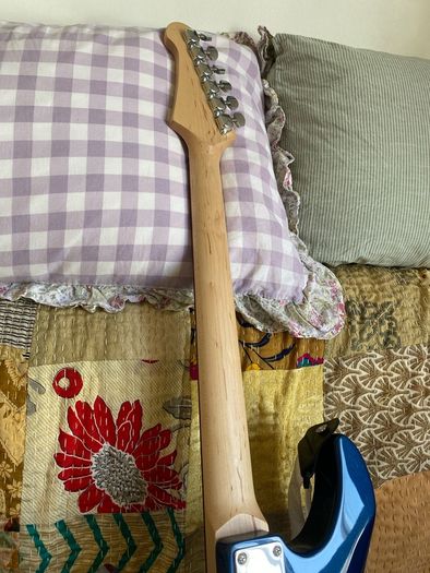 electric guitar