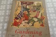 Middleton's Gardening Guide 14th Edition (1957)
