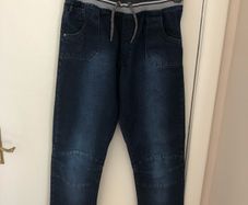 Boys jeans (28")