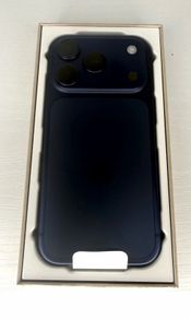 iPhone 17 Pro 256GB ( irish stock ) Warranty Until February October 2027 One Month Old