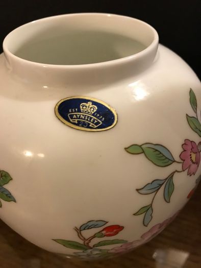 Vintage Aynsley Pembroke Design Urn/Ginger Jar