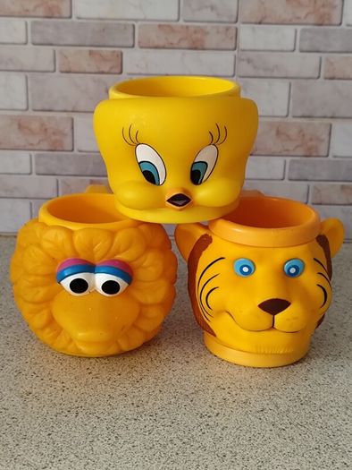Vintage 90s Plastic 3D Character Mugs Bundle  Tweety Bird, Lion and Tiger