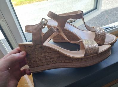 Womans Wedge