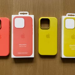 2 Apple iPhone 16 Pro Original MagSafe Silicone Cases