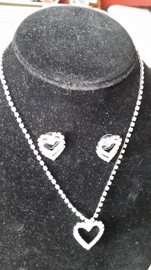 Bridal Necklace and matching Earrings ( DEBS )