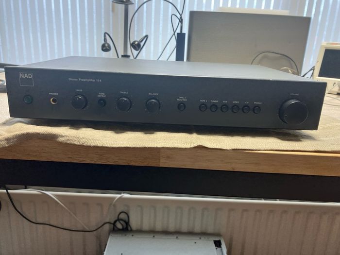 NAD preamp 114 serviced