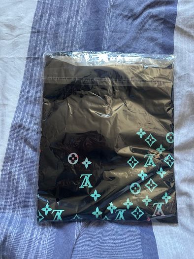 LV sealed t shirt