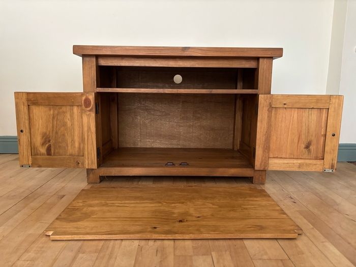 Solid Pine TV Cabinet / Stand