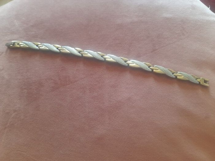 ladies magnetic silver and copper wrist bracelet