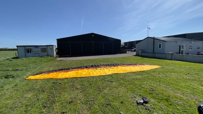 Independence Pioneer M paraglider + Independence Logo! Pro harness (with reserve chute) sold as a set