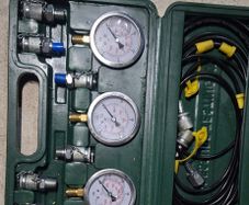 hydraulic gauge