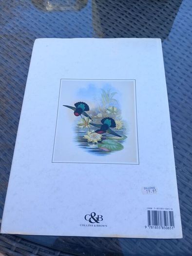 Large hardback book on bird illustrations, D18 post 7e
