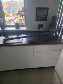 Dyson v6