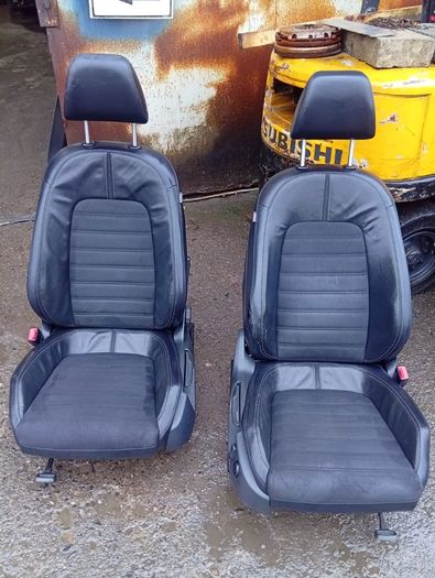 2010 Passat CC Front seats