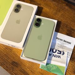 iPhone 17 Sage Green