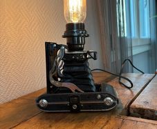 Vintage camera table lamp