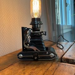 Vintage camera table lamp