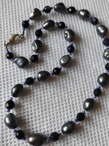Natural pearls gold stone necklace