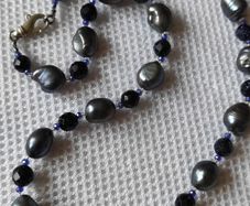 Natural pearls gold stone necklace