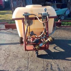 Tractor sprayer