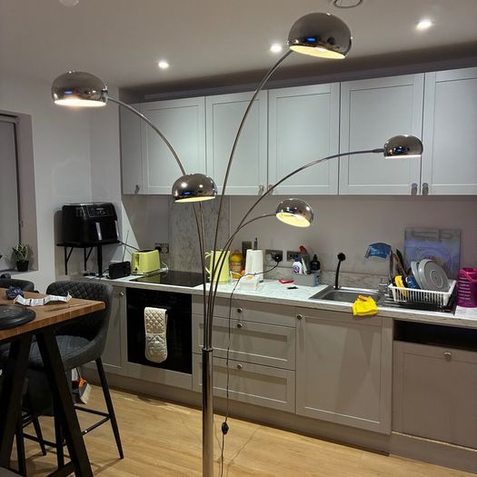 Tall 5 Arm Lamp
