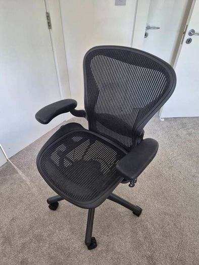 Herman miller aeron