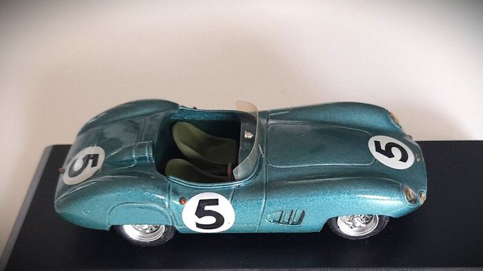 Diecast Model Le Mans Winning Aston Martin - Top Models  1:43