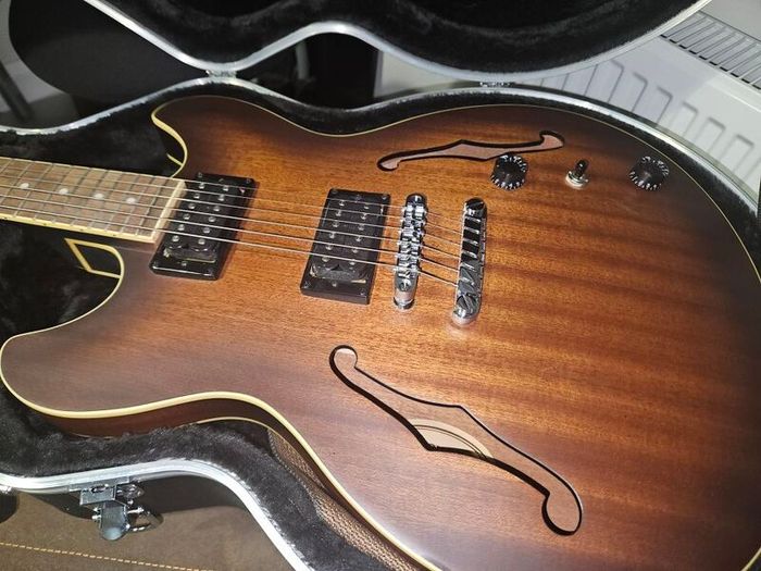 Ibanez AS53 TF with case and 10 watt amp