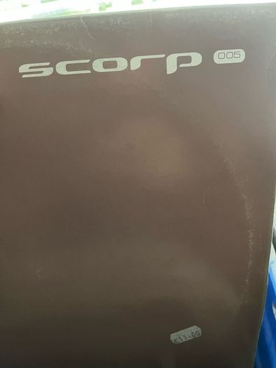 10e each Techno 12" vinyl